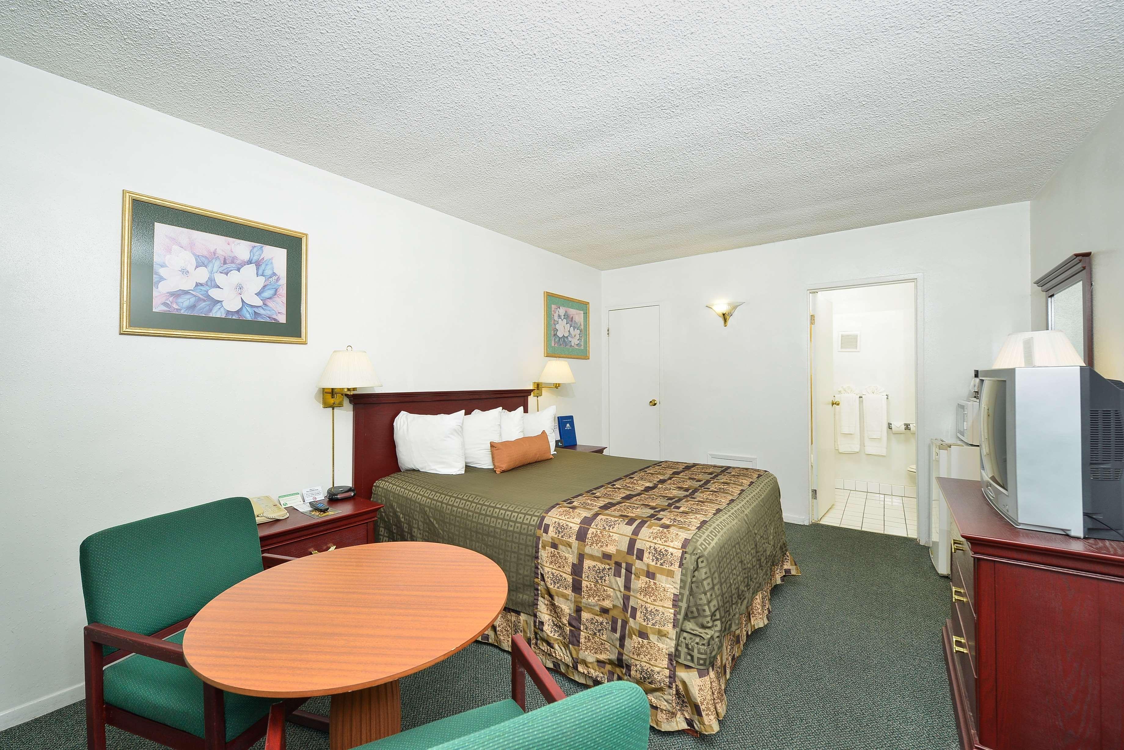 Americas Best Value Inn - Chico Exterior photo
