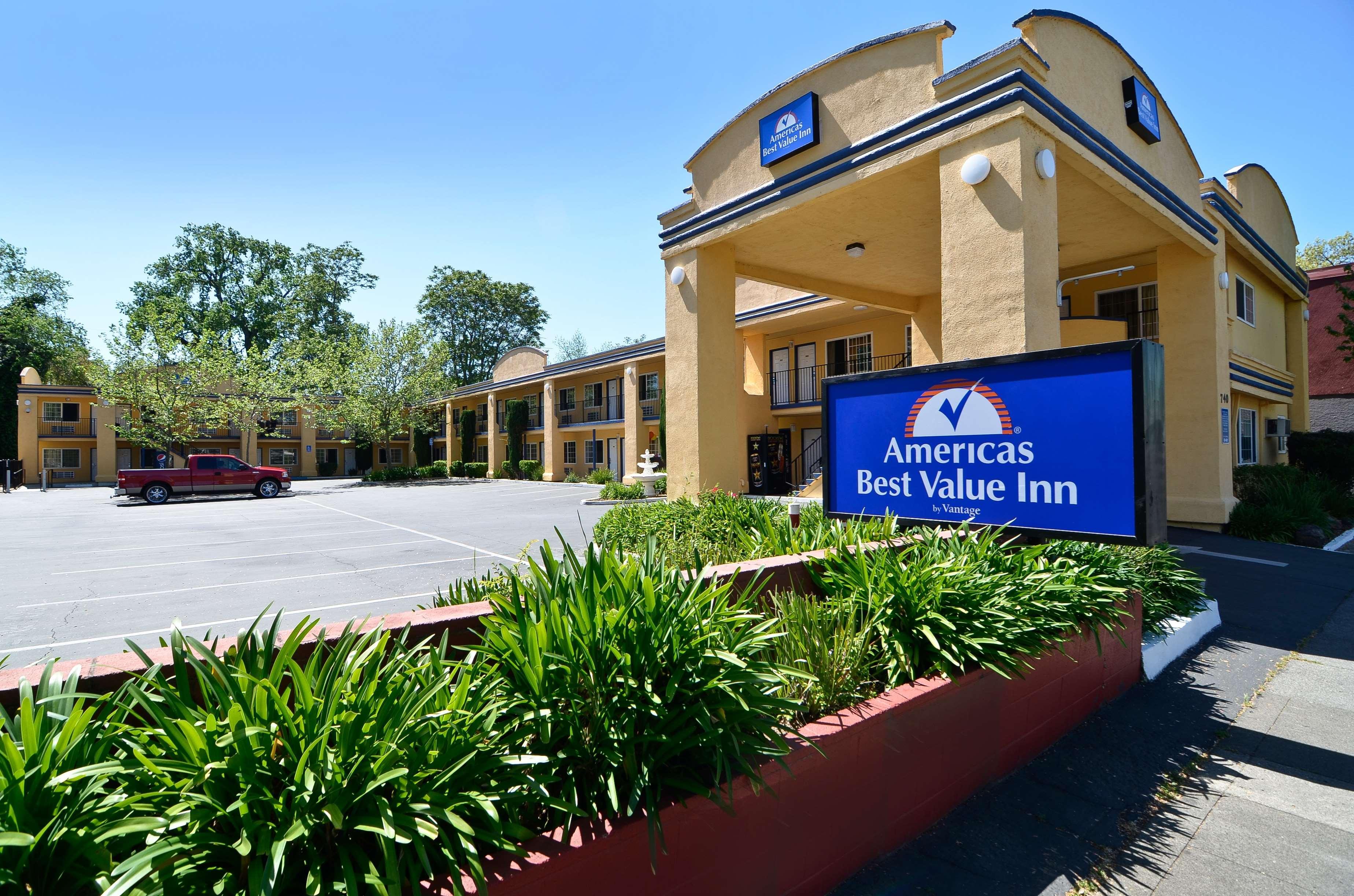 Americas Best Value Inn - Chico Exterior photo