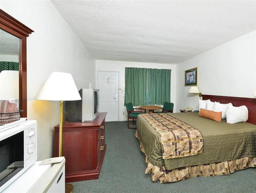 Americas Best Value Inn - Chico Exterior photo